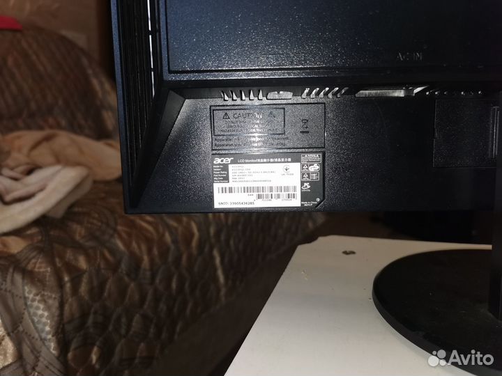 ЖК монитор 21.5