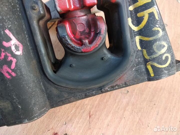 Подушка двигателя Honda Cr-V RE4 к24z R20A