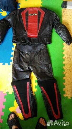 Мотокомбинезон