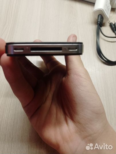 iPhone 4, 16 ГБ
