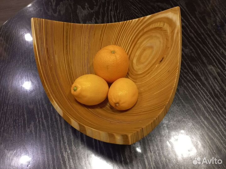 Ваза для фруктов из дерева