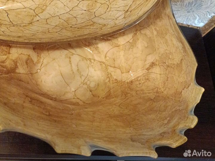 Ваза интерьерная цветное гнутое стекло