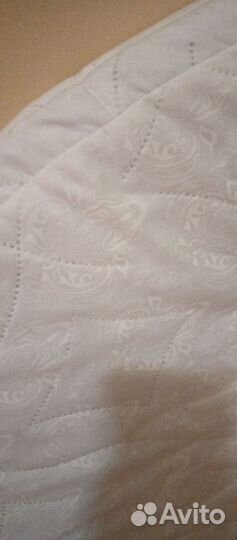 Матрасики и пеленальный столик