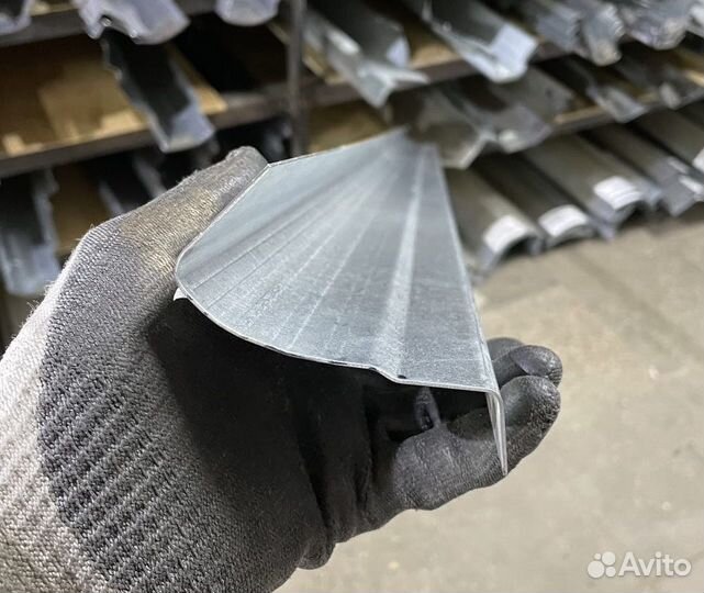 Порог Mitsubishi Space Gear, Mitsubishi L400 1994