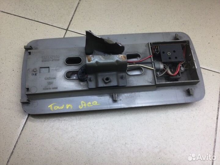 Плафон салонный Toyota Town/Masterace V WG 2CT