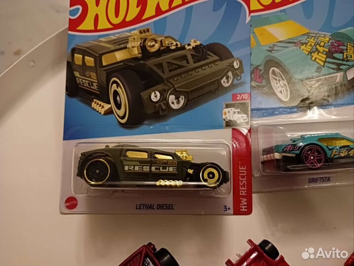 Hot wheels машинки 1:64