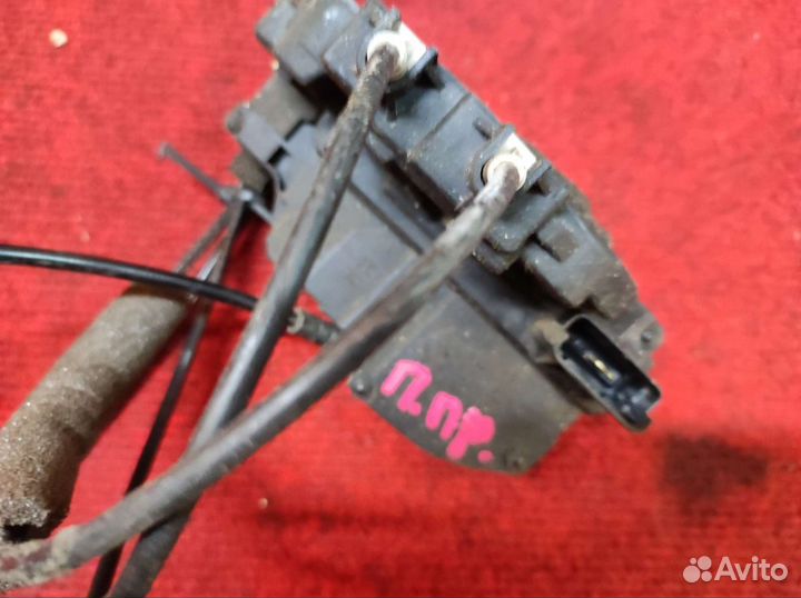 Замок передний правый бу Ssang Yong Actyon 2