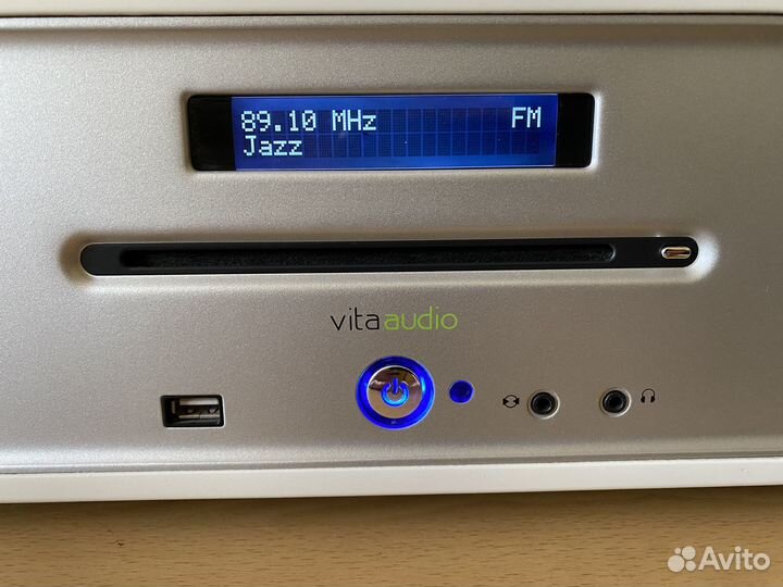 Ruark Audio R-4 / VIita audio R 4