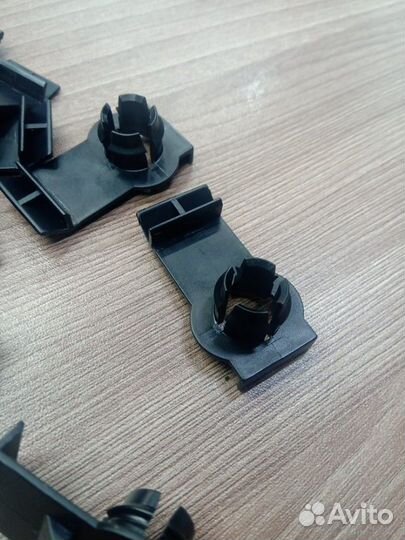 Фиксатор стекловодёмника bmw x5 e53