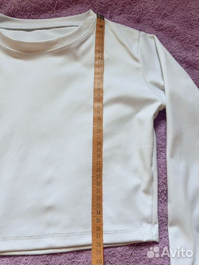 Белый кроп топ