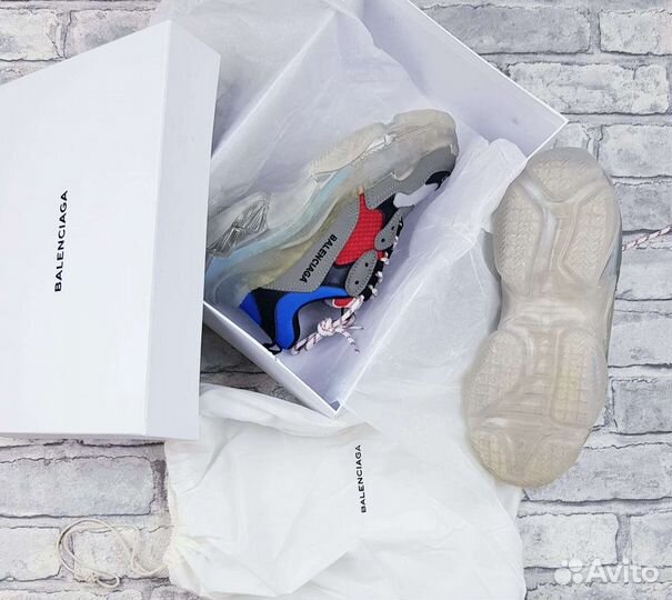 Женские кроссовки Balenciaga Triple S