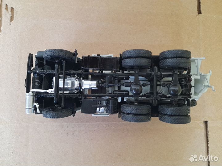 Камаз автобетоносмеситель (миксер) 1:43