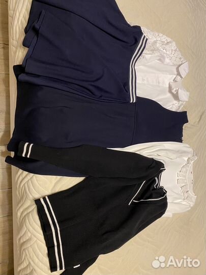 Комплект школьной формы на девочку 134