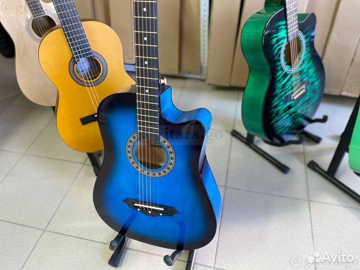 Гитара шестиструнная акустическая