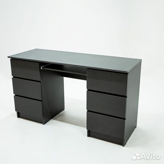 Стол письменный с ящиками