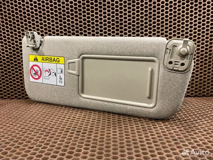 Козырек солнцезащитный передний правый Hyundai