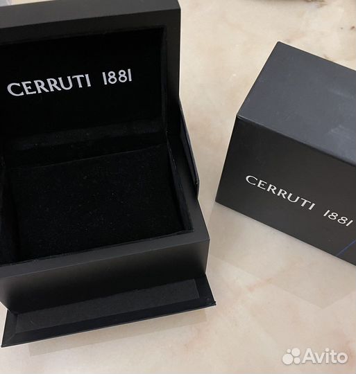 Часы Cerruti Винтаж