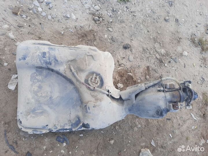 Топливный бак golf2