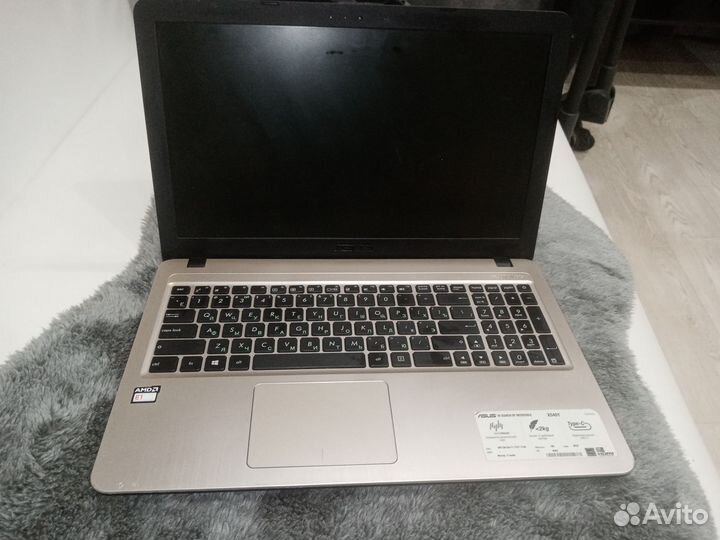 Ноутбук asus X540Y