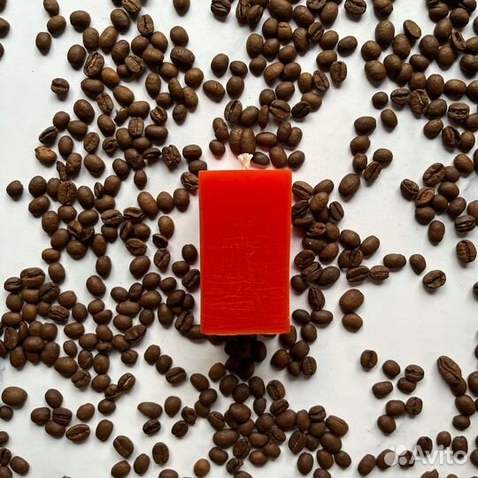 Свеча столбик и 10 зеленых свечей