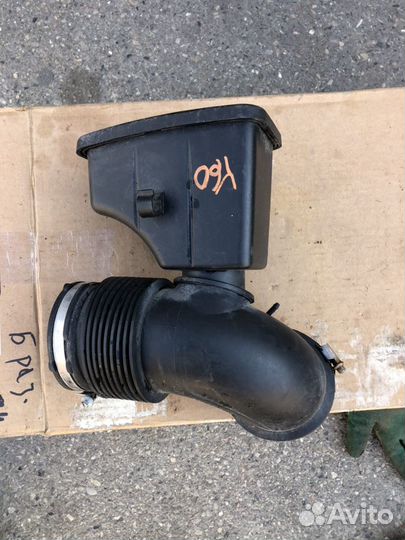 Трупка воздушного фильтра бмв 5 е60 BMW 5 E61 E60