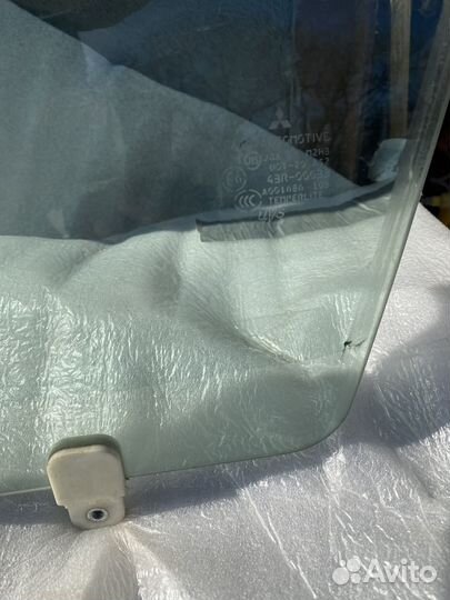 Стекла боковые Mitsubishi Lanser 10 uvs