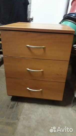 Тумба прикроватная