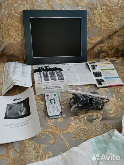 Цифровая фоторамка ritmix RDF-970D