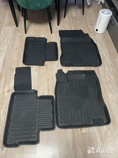 Коврики салонные на Nissan Qashqai J11