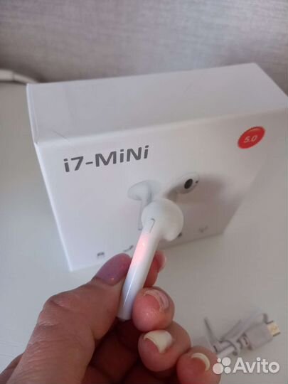 Беспроводные наушники Airpods новые