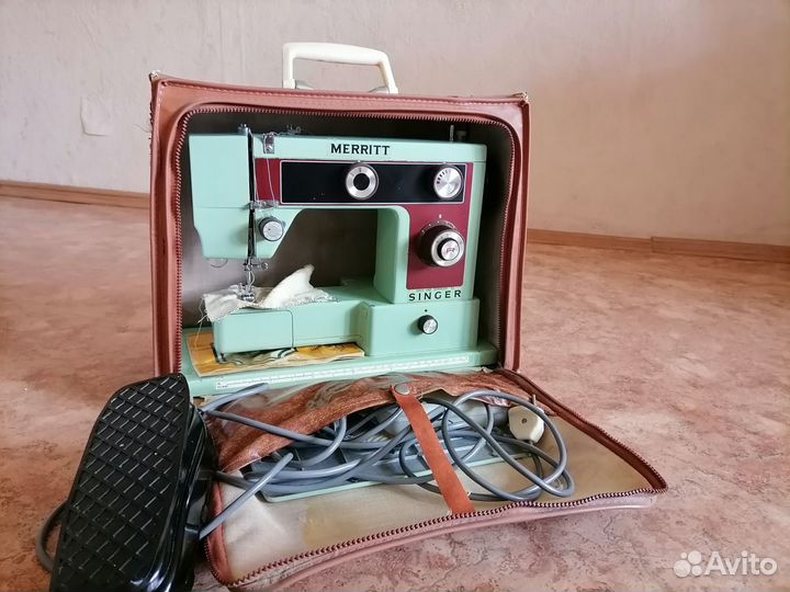 Швейная машина zinger