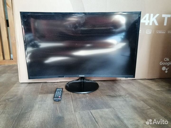 Телевизор изогнутый smart 32