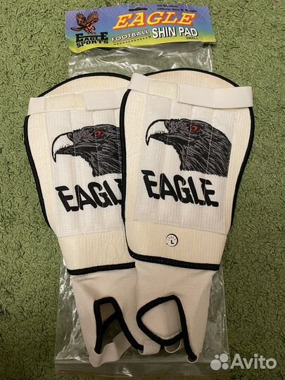 Щитки футбольные Eagle