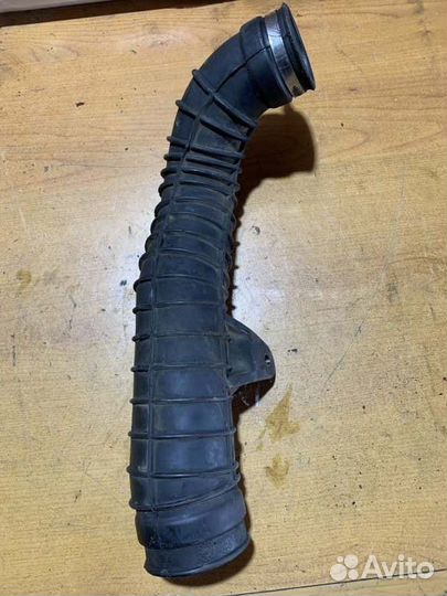 Патрубок воздушного фильтра Mercedes Benz Vito 638