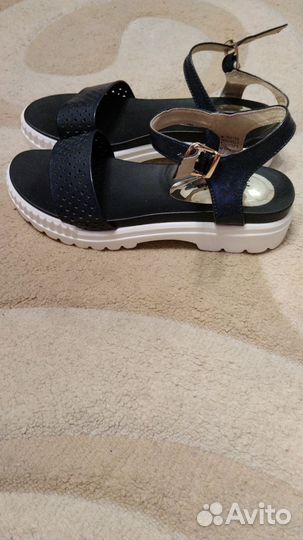 Босоножки для девочки