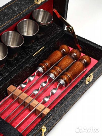 Подарочный набор шампуров в чемодане / Элит S