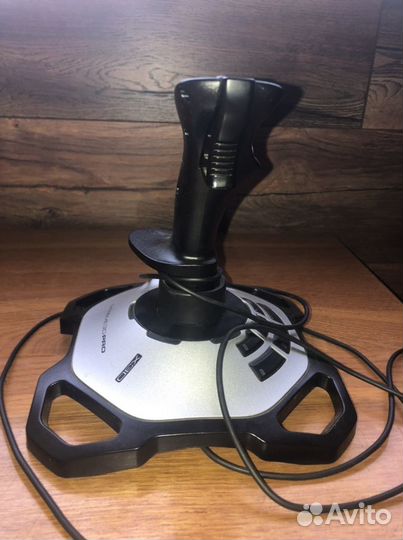 Джойстик Logitech