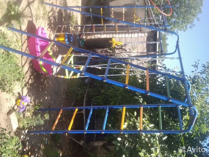 Уличная игровая площадка. Спортивный комплекс