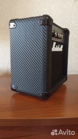 Гитарный комбоусилитель marshal MG 10 CF