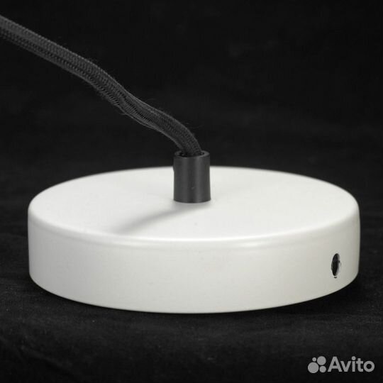 Люстра подвесная в спальню модерн