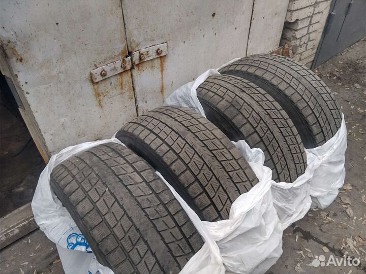 Dunlop Winter Maxx SJ8 265/60 R18