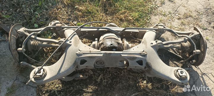 Балка задняя Mercedes E-klasse W211