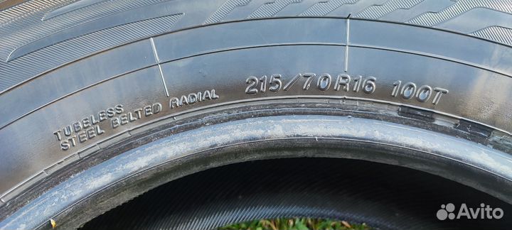Yokohama IceGuard Stud IG65 215/70 R16