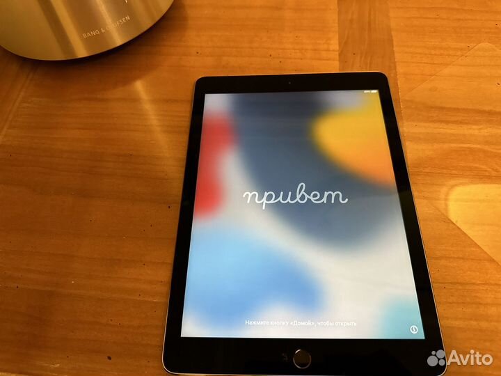 Планшет Apple iPad Air 2 A1566 оригинал распух