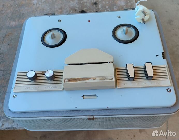 Катушечный магнитофон.Нота-М.Чайка-66