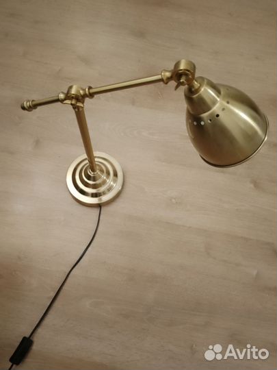 Лампа настольная