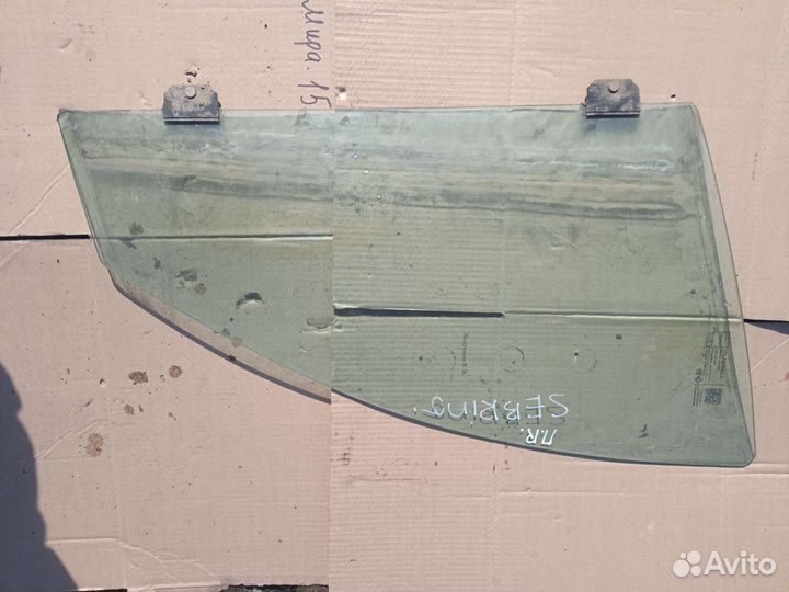 Стекло переднее правое Chrysler Sebring