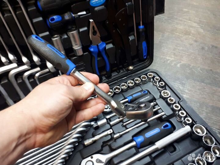 Набор инструмента 142 предмета Маякавто