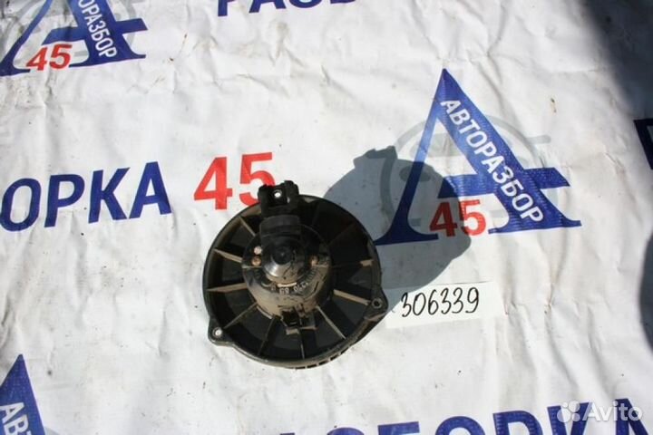 Моторчик отопителя для Suzuki Wagon R+ 2000-2008г