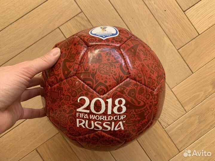 Футбольный мяч «забивака»